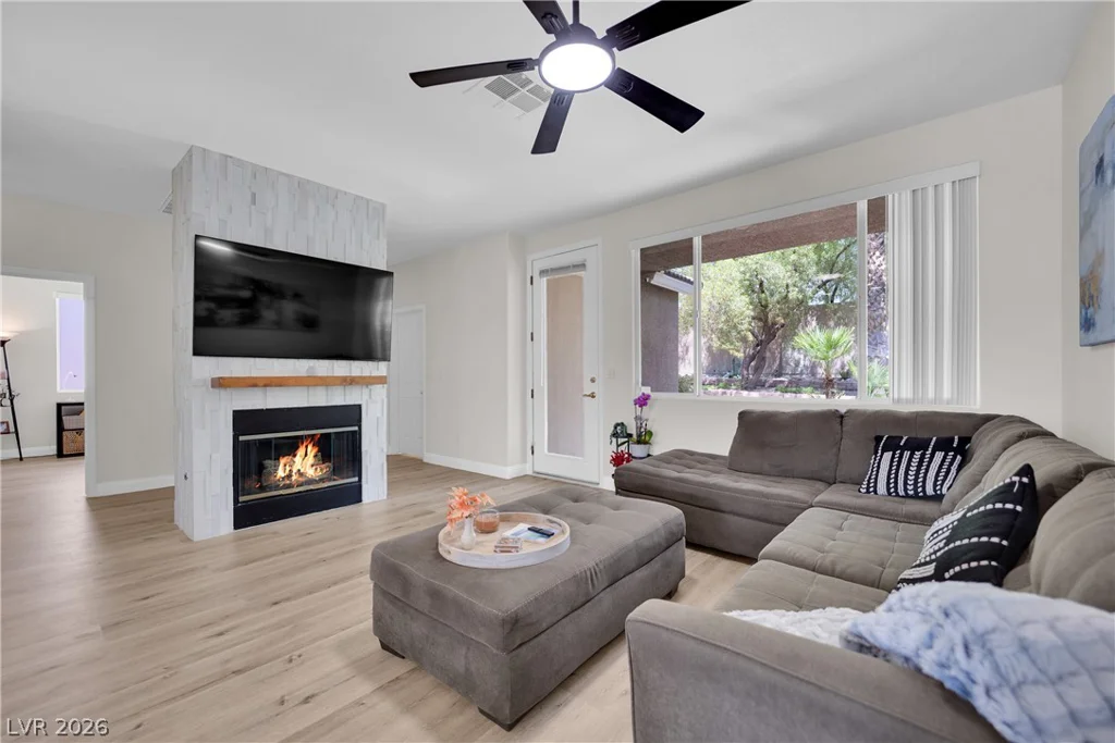 10668 Windrose Point, Las Vegas, NV 89144