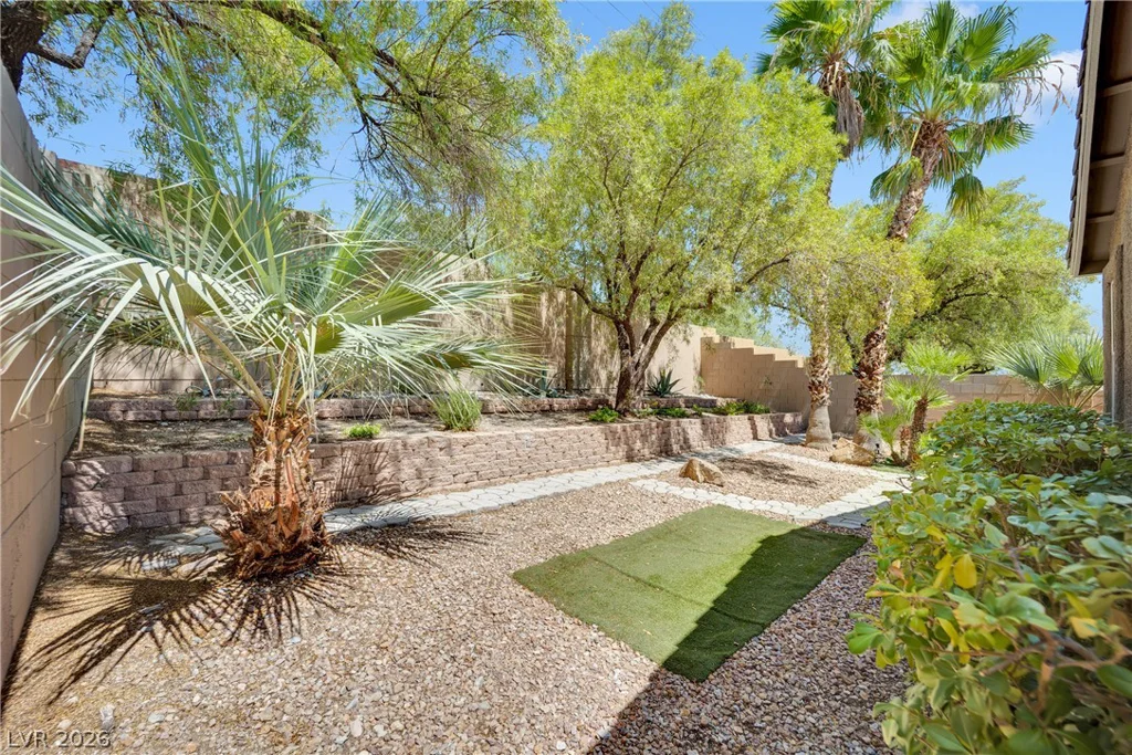 10668 Windrose Point, Las Vegas, NV 89144