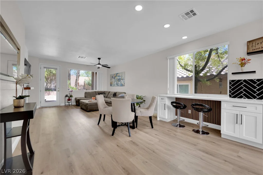 10668 Windrose Point, Las Vegas, NV 89144