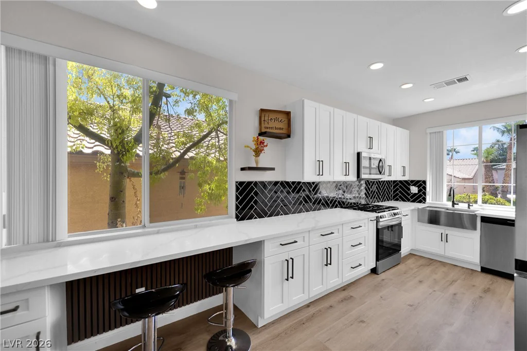 10668 Windrose Point, Las Vegas, NV 89144