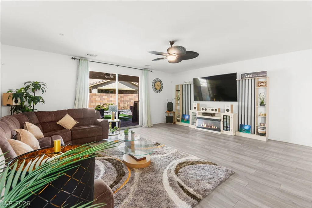 808 Aurelie Ridge, Henderson, NV 89011