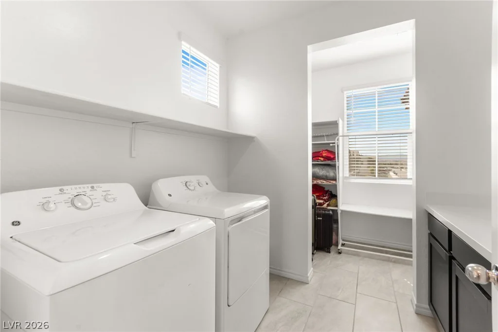 808 Aurelie Ridge, Henderson, NV 89011