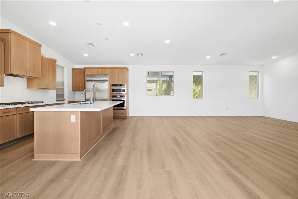 971 Golden Summit, Las Vegas, NV 89138