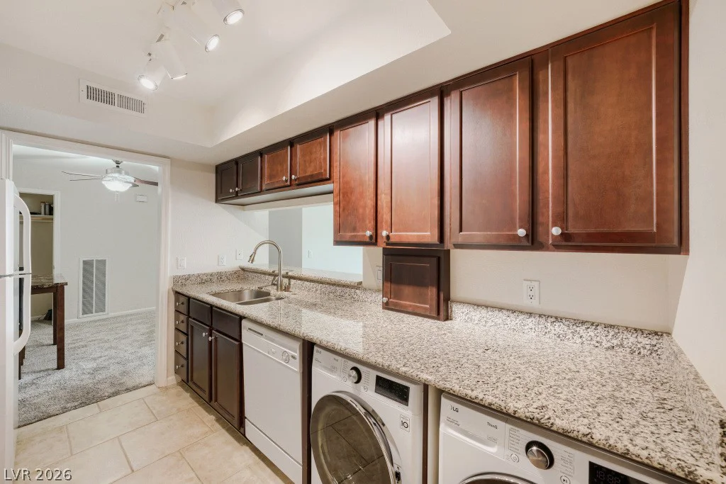 2854 Geary, Las Vegas, NV 89109