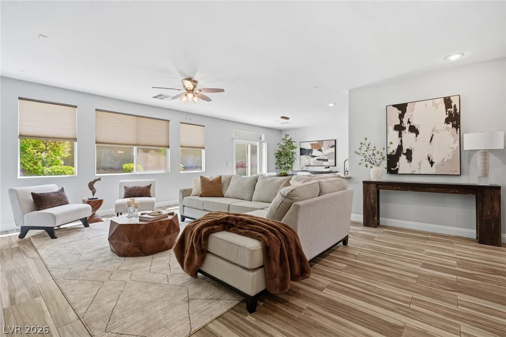 686 Fynn Valley, Las Vegas, NV 89148