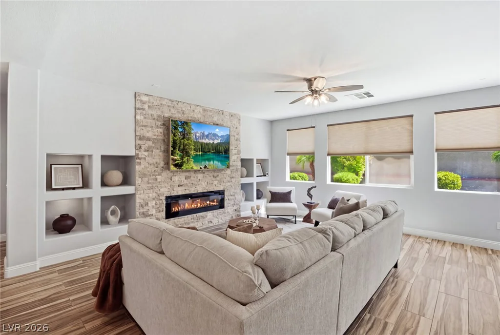 686 Fynn Valley, Las Vegas, NV 89148