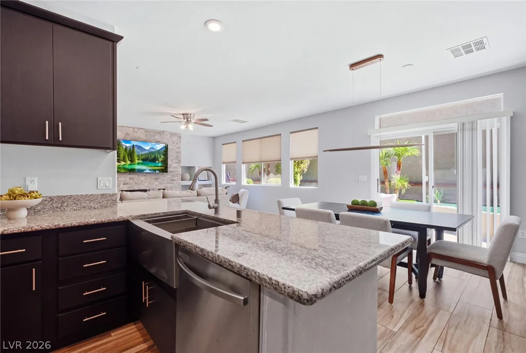 686 Fynn Valley, Las Vegas, NV 89148