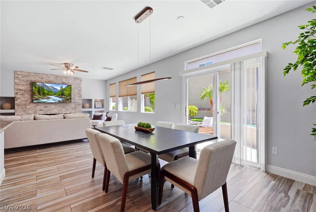 686 Fynn Valley, Las Vegas, NV 89148