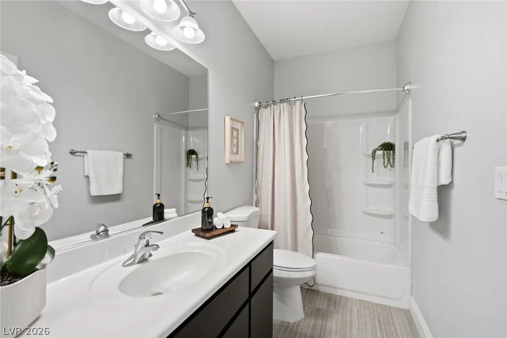 686 Fynn Valley, Las Vegas, NV 89148
