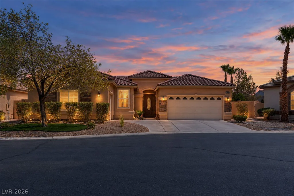 686 Fynn Valley, Las Vegas, NV 89148
