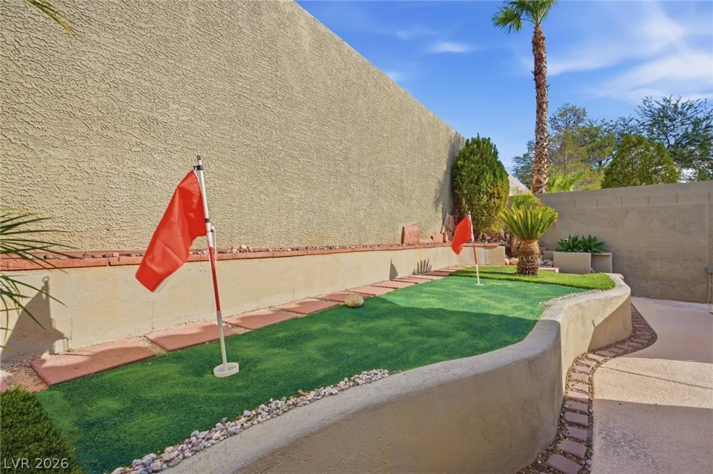 686 Fynn Valley, Las Vegas, NV 89148