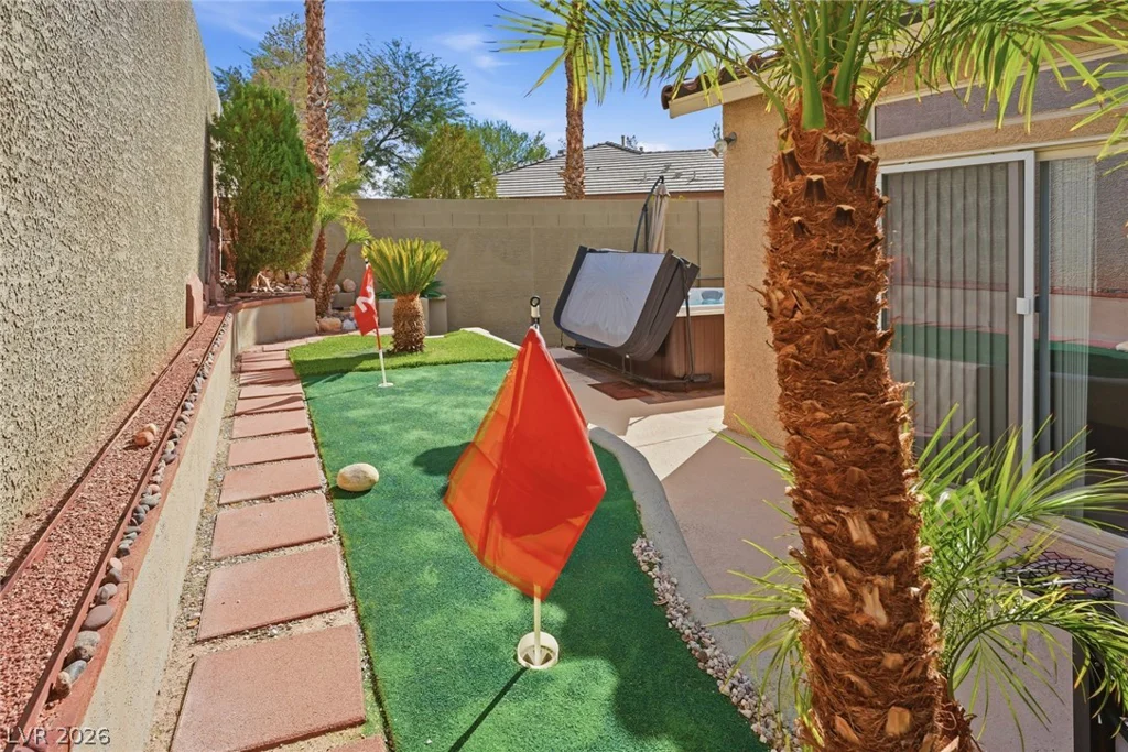 686 Fynn Valley, Las Vegas, NV 89148