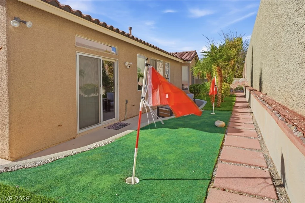 686 Fynn Valley, Las Vegas, NV 89148