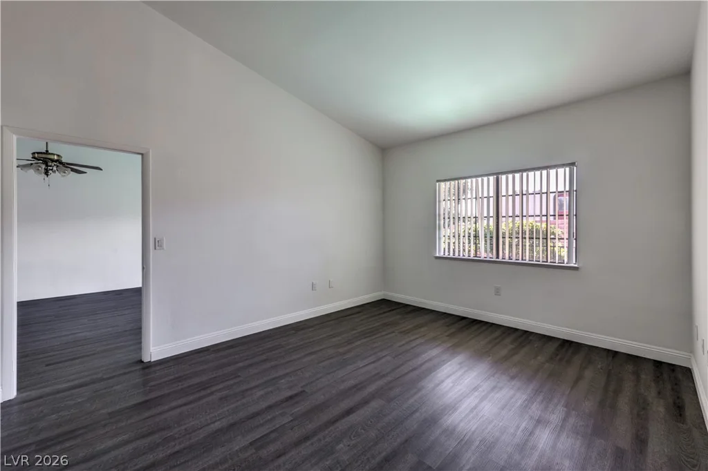 2851 Valley View, Las Vegas, NV 89102