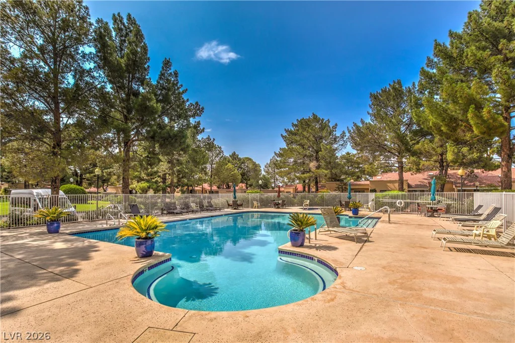 2851 Valley View, Las Vegas, NV 89102