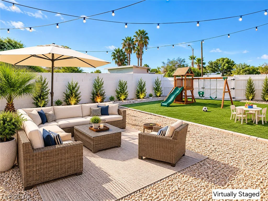 2206 Oakey, Las Vegas, NV 89104