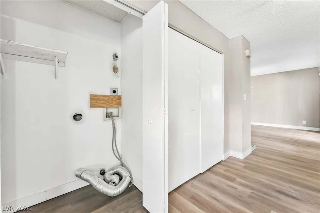 213 Lamb, Las Vegas, NV 89110