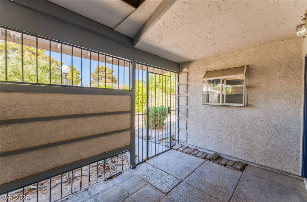 213 Lamb, Las Vegas, NV 89110