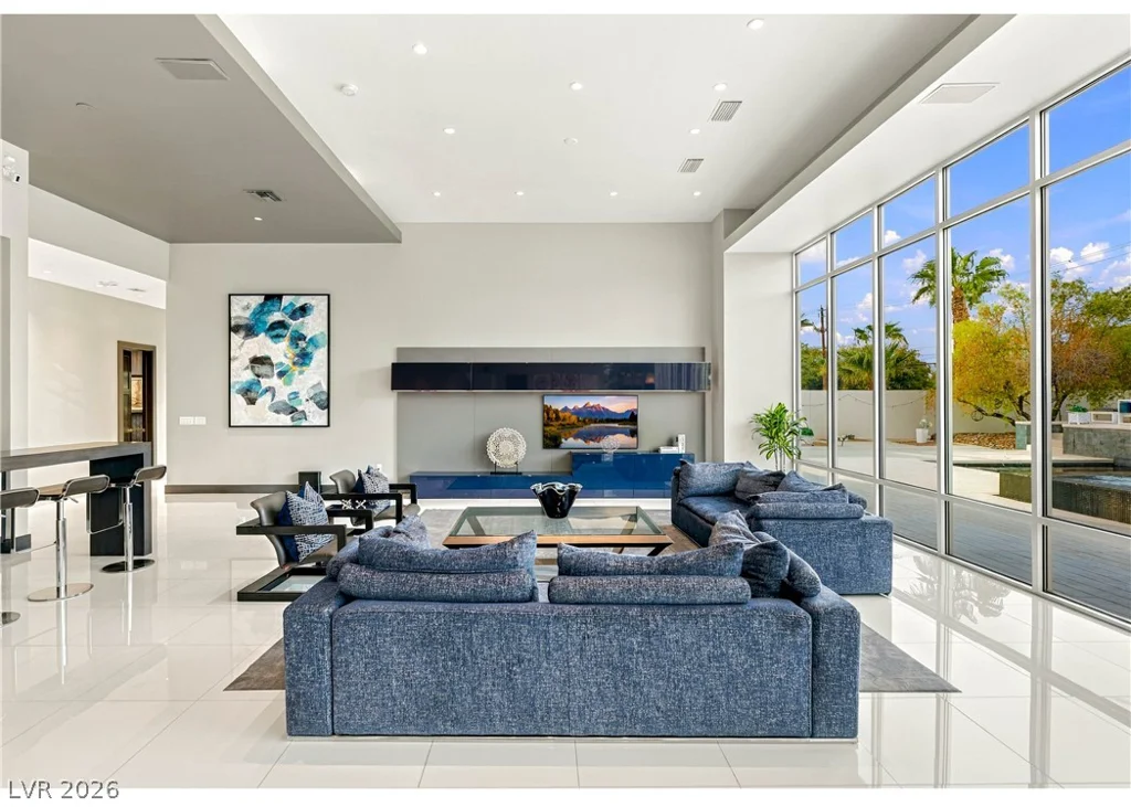 3716 Caesars, Las Vegas, NV 89120