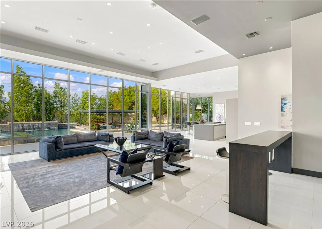 3716 Caesars, Las Vegas, NV 89120