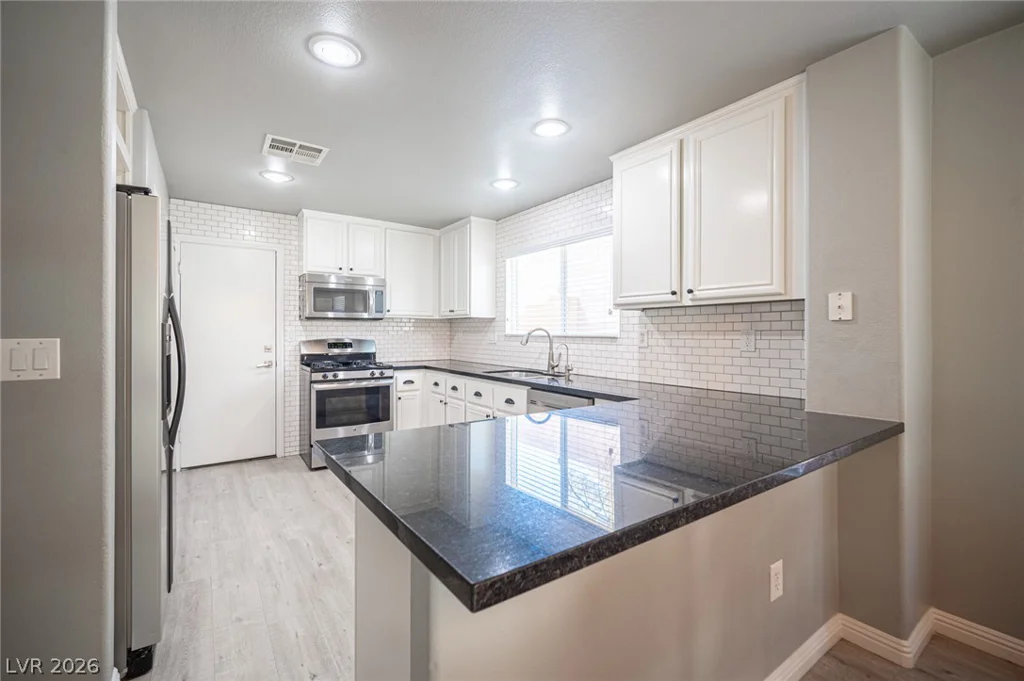 2436 Crane, North Las Vegas, NV 89084