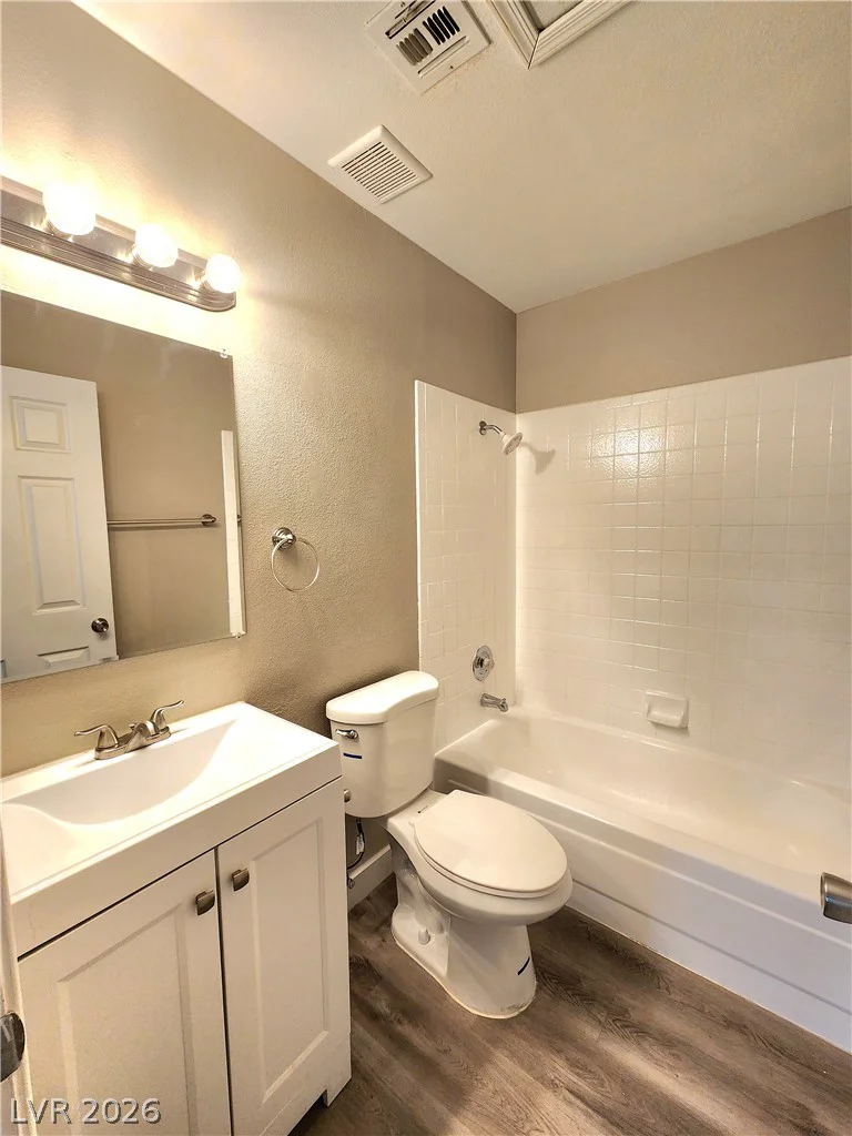 2133 Petersham, Las Vegas, NV 89108