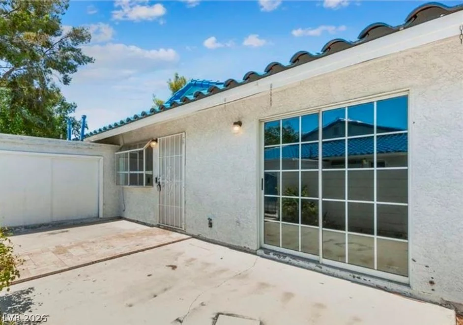 2133 Petersham, Las Vegas, NV 89108