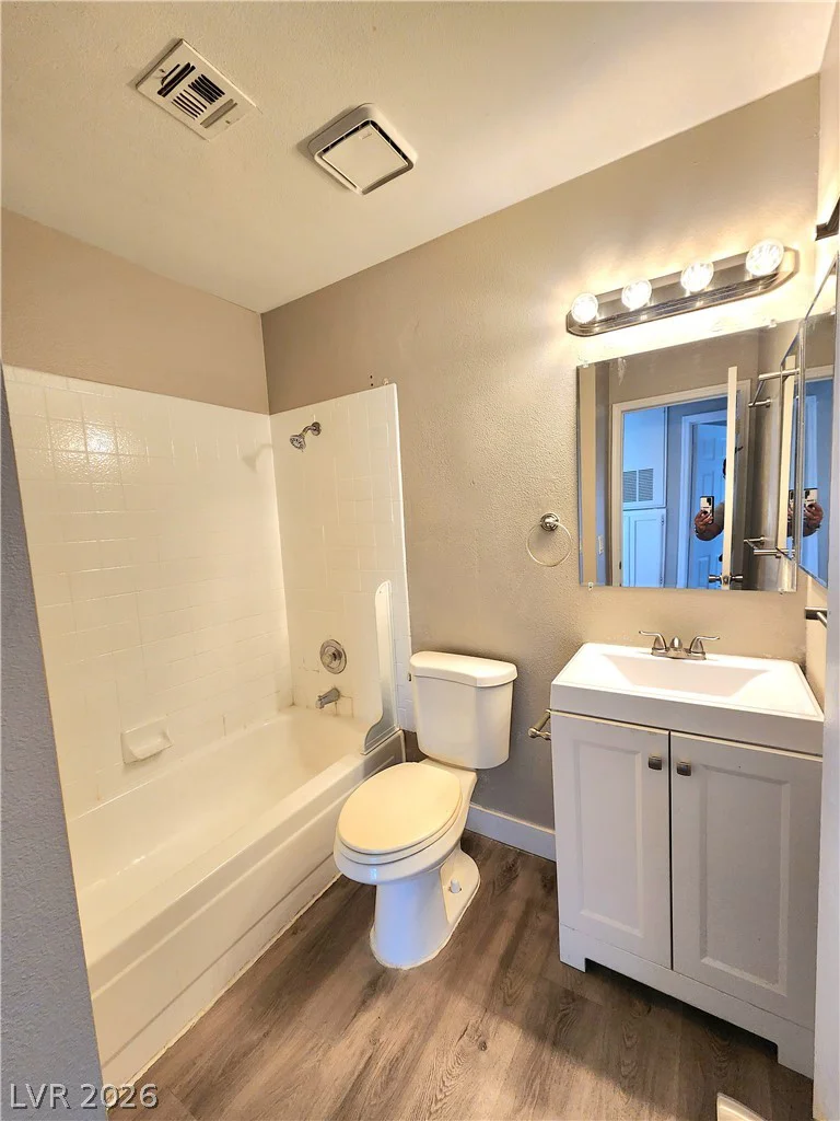 2133 Petersham, Las Vegas, NV 89108