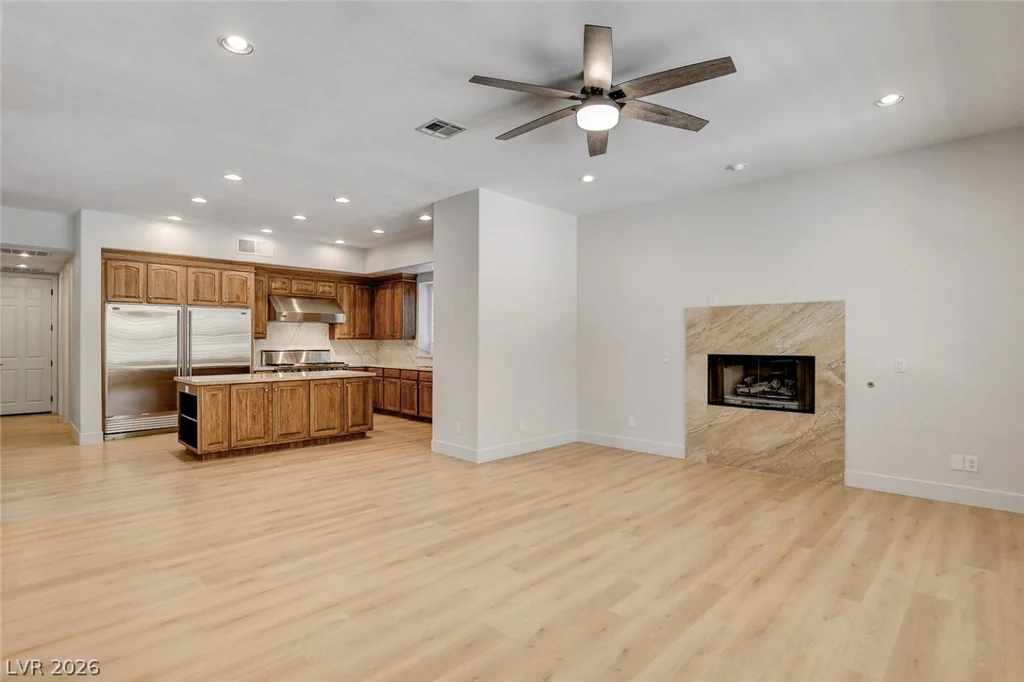 401 Grand Augusta, Las Vegas, NV 89144