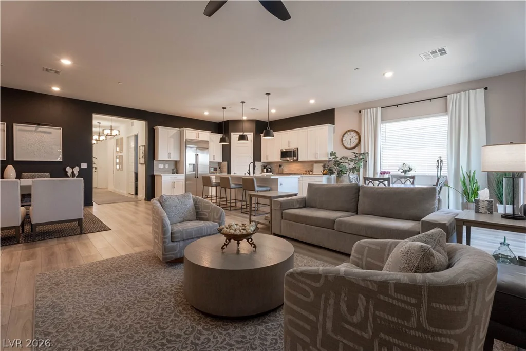924 Calluna Hills, Las Vegas, NV 89138