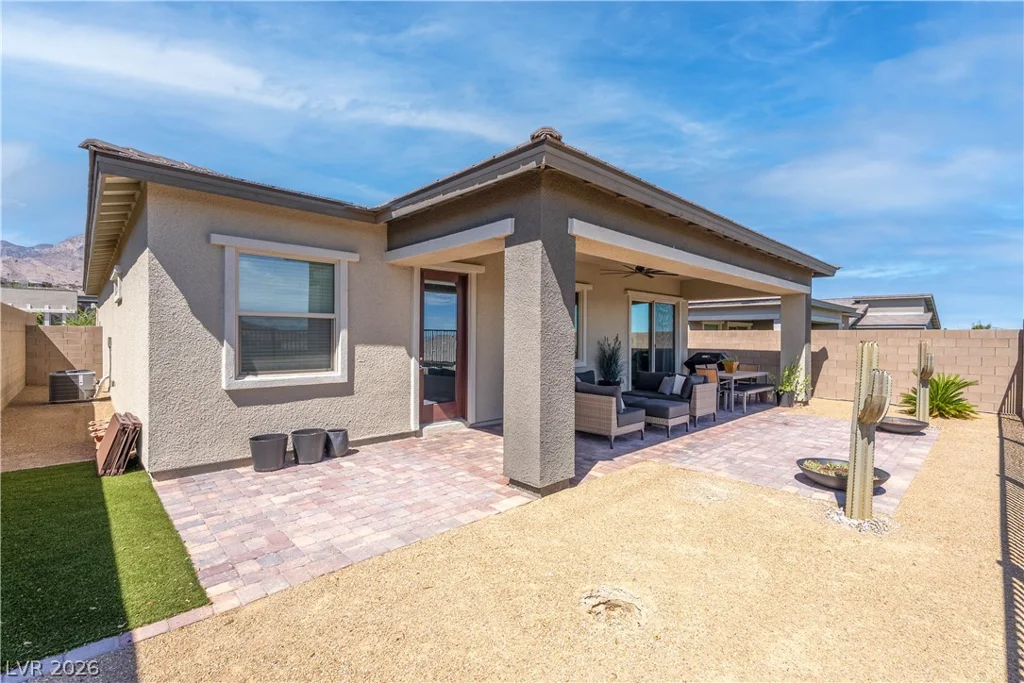 924 Calluna Hills, Las Vegas, NV 89138