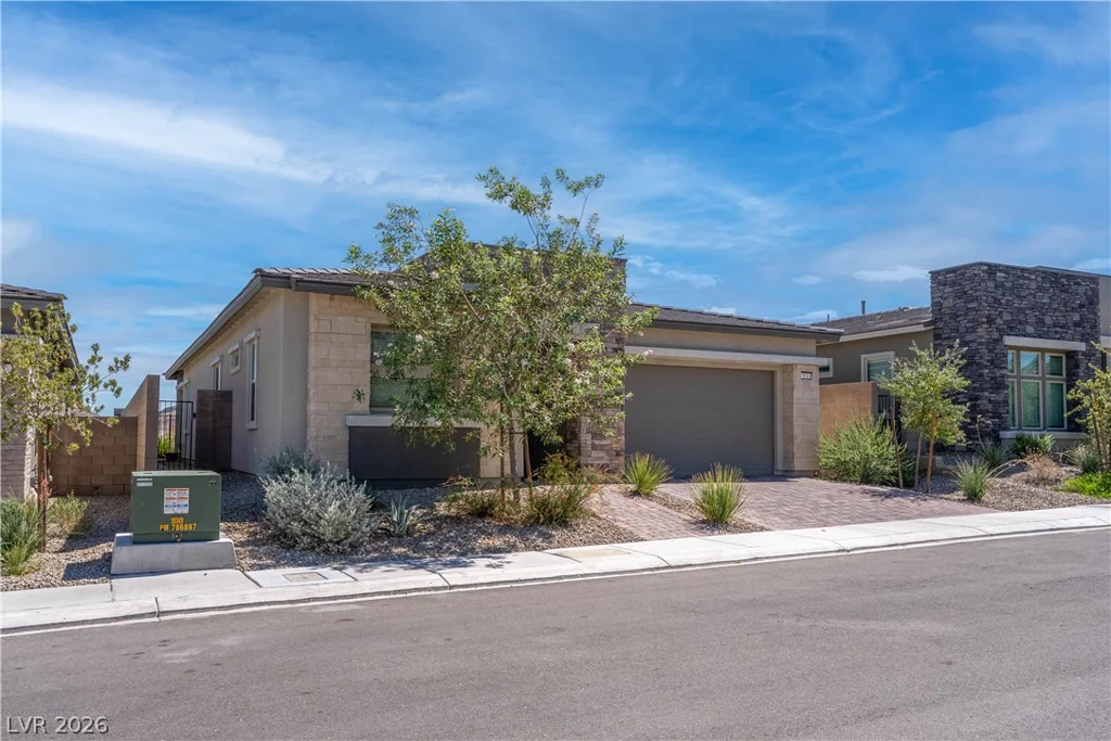 924 Calluna Hills, Las Vegas, NV 89138