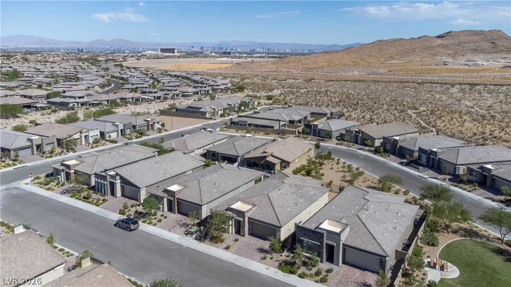 924 Calluna Hills, Las Vegas, NV 89138