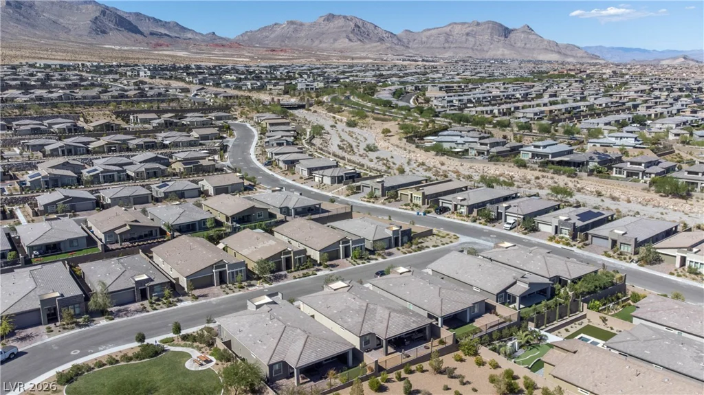 924 Calluna Hills, Las Vegas, NV 89138