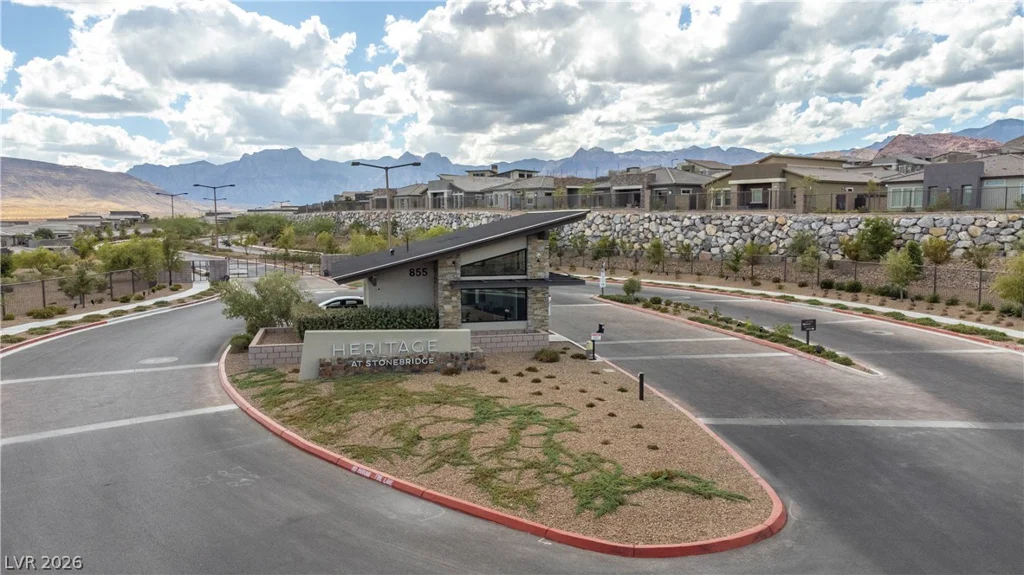 924 Calluna Hills, Las Vegas, NV 89138
