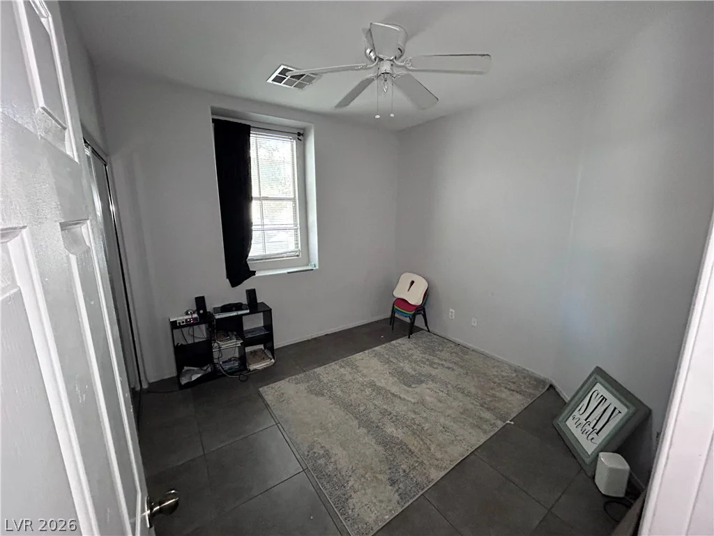 5276 Pendergrass, North Las Vegas, NV 89081