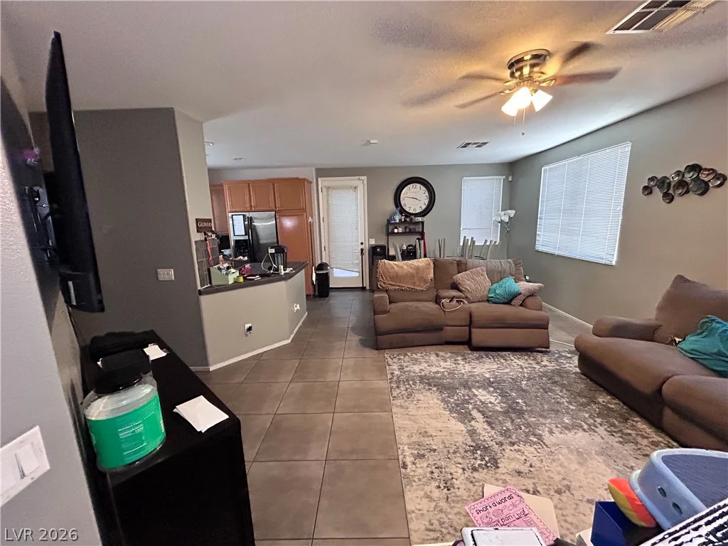 5276 Pendergrass, North Las Vegas, NV 89081
