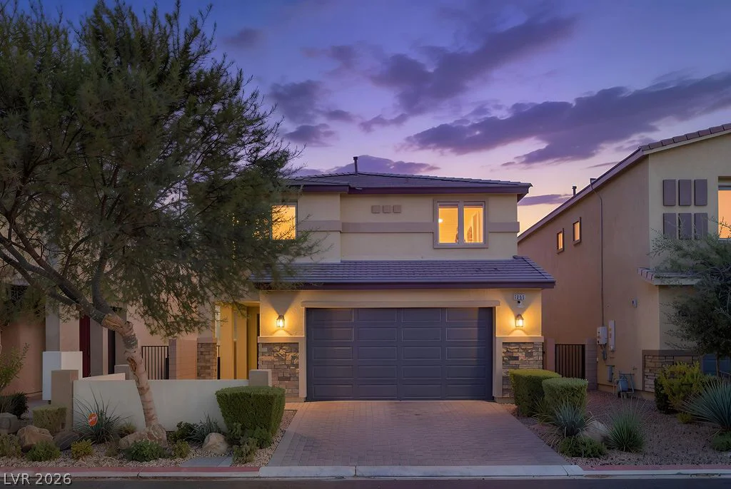 7255 Dazzle Point, North Las Vegas, NV 89084