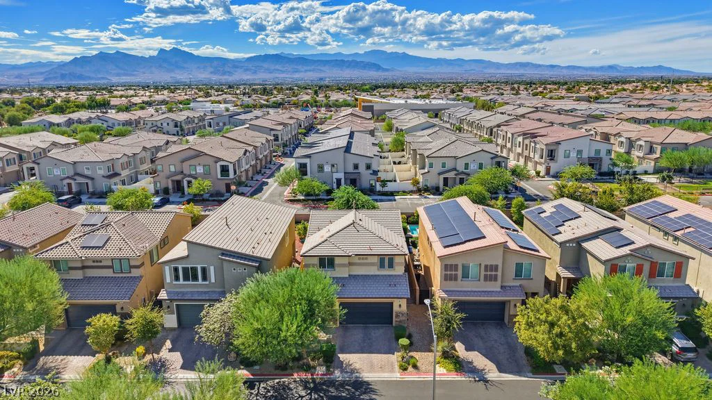 7255 Dazzle Point, North Las Vegas, NV 89084
