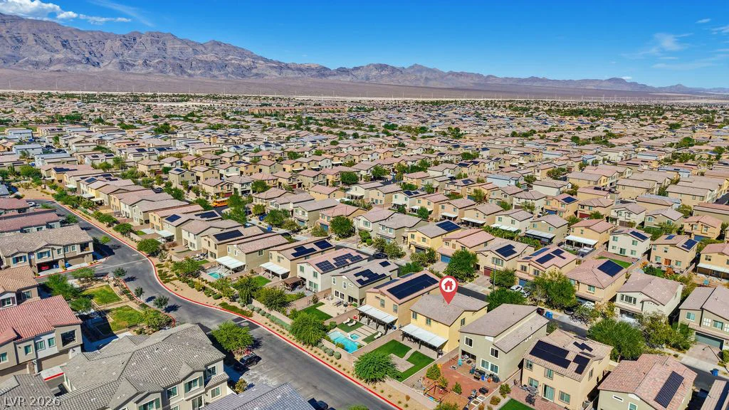 7255 Dazzle Point, North Las Vegas, NV 89084