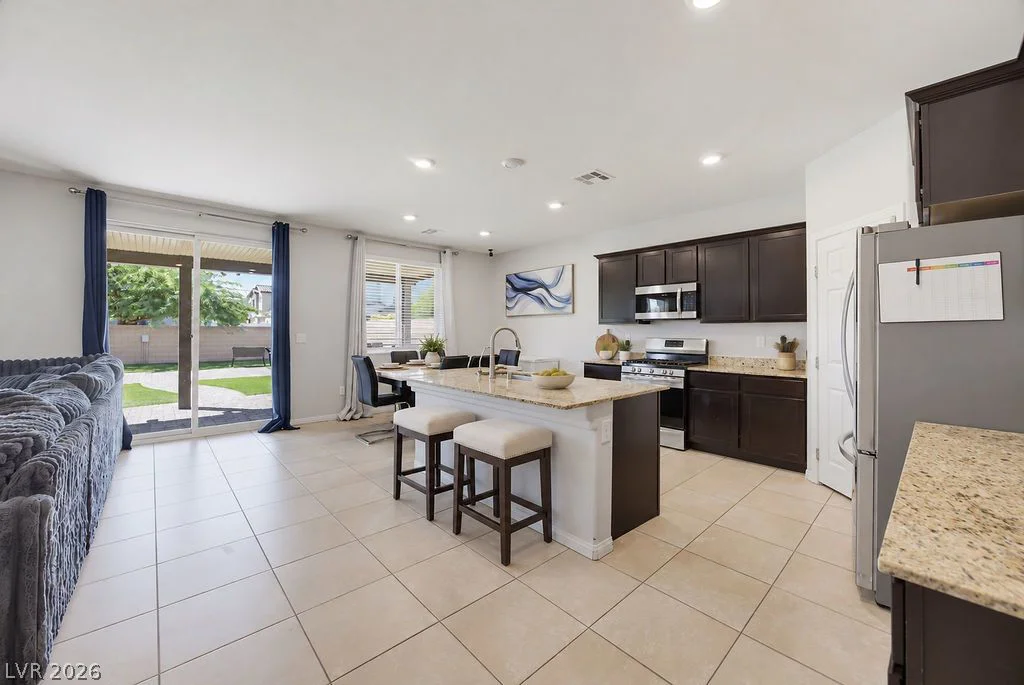7255 Dazzle Point, North Las Vegas, NV 89084