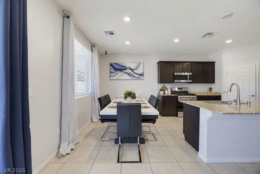 7255 Dazzle Point, North Las Vegas, NV 89084