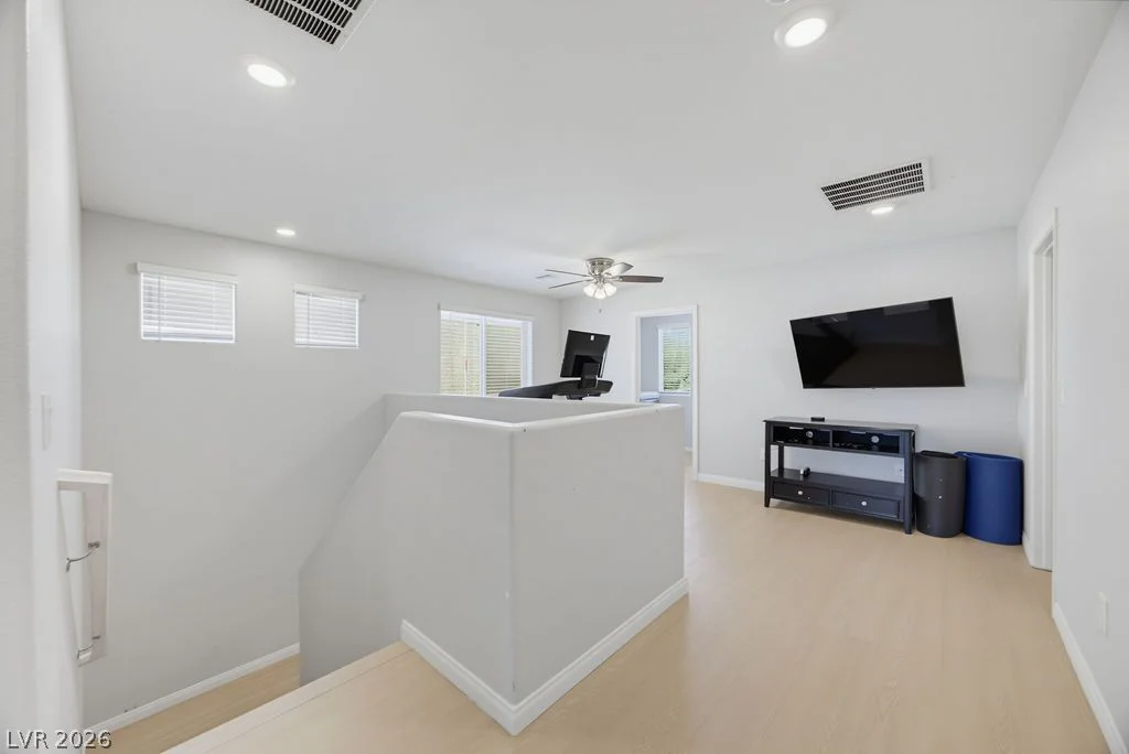 7255 Dazzle Point, North Las Vegas, NV 89084