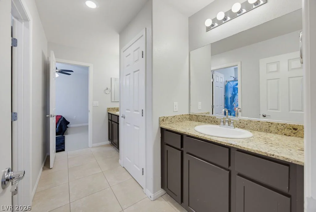 7255 Dazzle Point, North Las Vegas, NV 89084