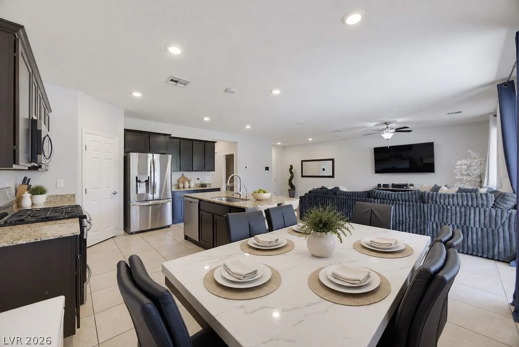 7255 Dazzle Point, North Las Vegas, NV 89084
