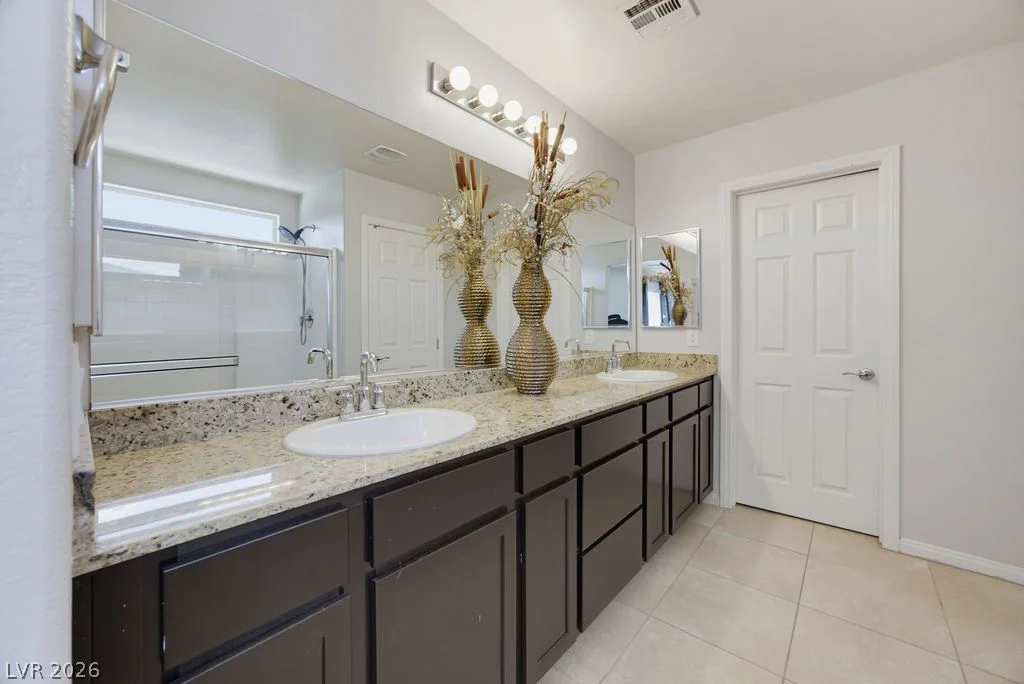 7255 Dazzle Point, North Las Vegas, NV 89084