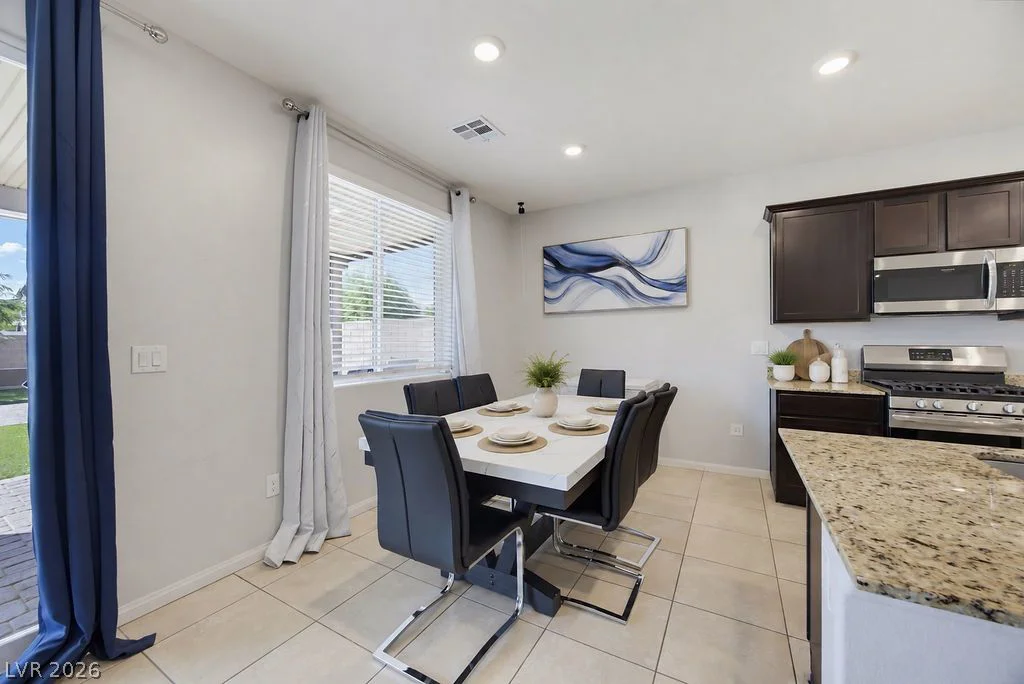 7255 Dazzle Point, North Las Vegas, NV 89084