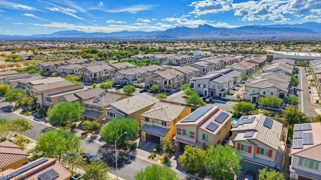7255 Dazzle Point, North Las Vegas, NV 89084