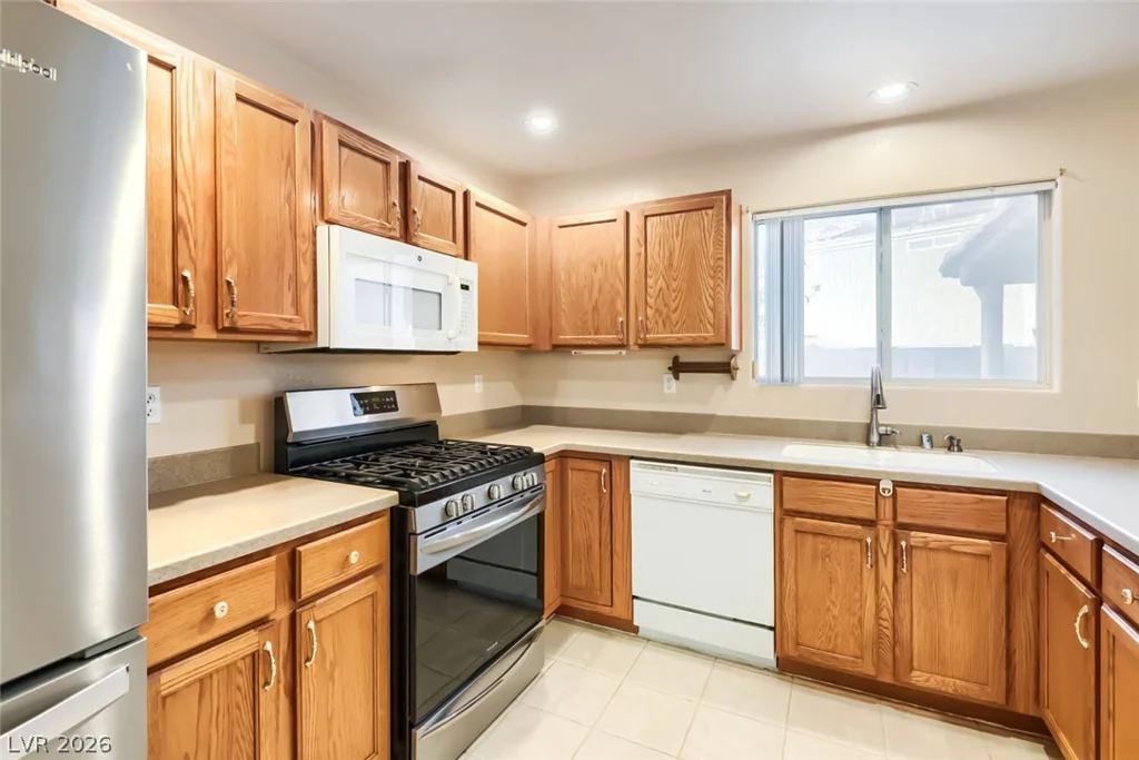 5242 Willowdale, North Las Vegas, NV 89031