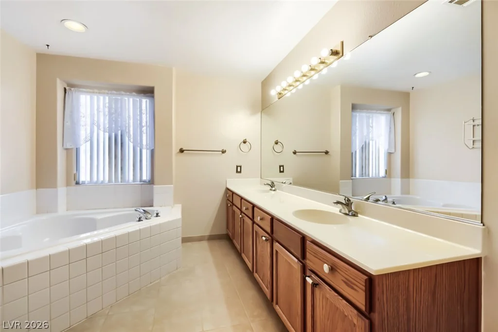 5242 Willowdale, North Las Vegas, NV 89031